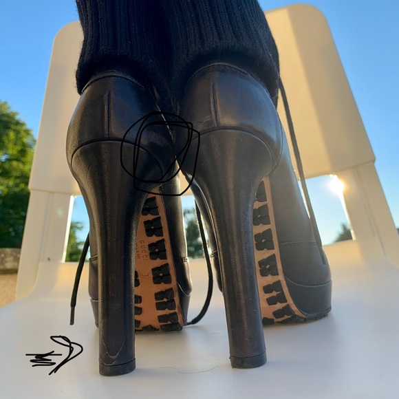 Gucci boots  💯% Authentic - Picture 4 of 13